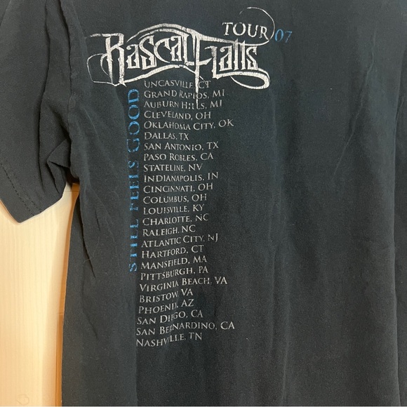 Rascal Flatts 2007 Still Feels Good Tour Concert T-Shirt Size Small - Picture 5 of 5